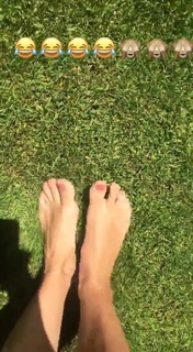 Monica Ivancan feet photo thumbnail