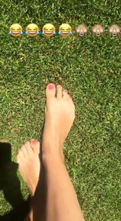 Monica Ivancan feet photo thumbnail