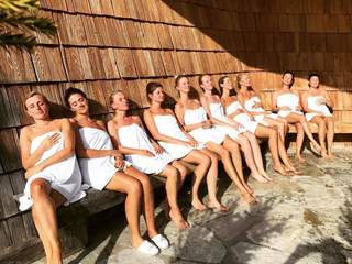 Monica Ivancan feet photo thumbnail