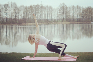 Monica Ivancan feet photo thumbnail