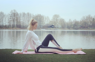 Monica Ivancan feet photo thumbnail