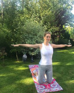 Monica Ivancan feet photo thumbnail