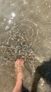 Monica Ivancan feet photo thumbnail