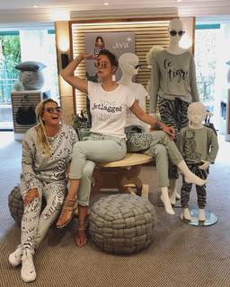 Monica Ivancan feet photo thumbnail