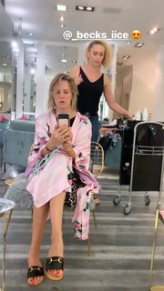 Monica Ivancan feet photo thumbnail