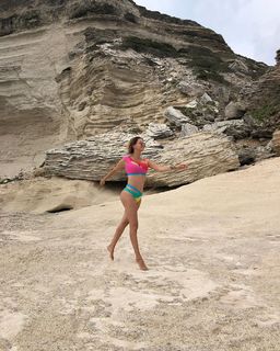 Monica Ivancan feet photo thumbnail