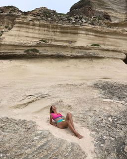 Monica Ivancan feet photo thumbnail