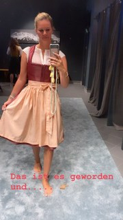 Monica Ivancan feet photo thumbnail