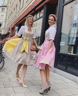 Monica Ivancan feet photo thumbnail