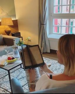 Monica Ivancan feet photo thumbnail