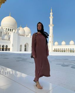 Monica Ivancan feet photo thumbnail