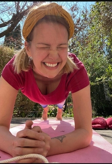 Monica Ivancan feet photo thumbnail