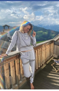 Monica Ivancan feet photo thumbnail