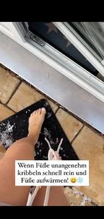 Monica Ivancan feet photo thumbnail