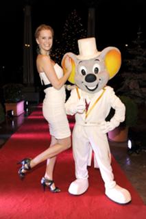 Monica Ivancan feet photo thumbnail