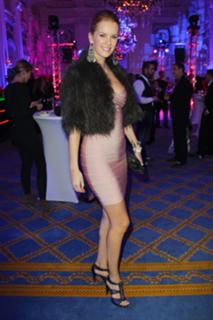 Monica Ivancan feet photo thumbnail