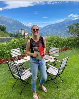 Monica Ivancan feet photo thumbnail