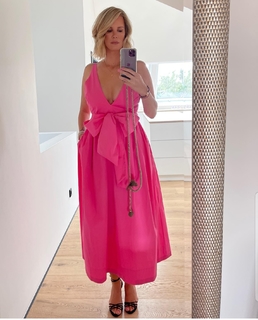 Monica Ivancan feet photo thumbnail