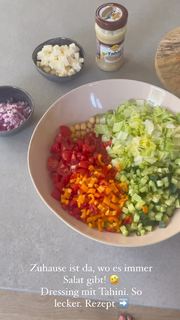 Monica Ivancan feet photo thumbnail