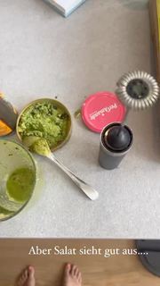 Monica Ivancan feet photo thumbnail