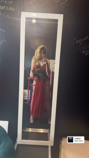 Monica May feet photo 4