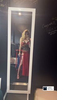 Monica May feet photo 3