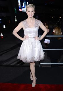 Monica Potter feet photo thumbnail