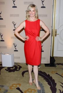 Monica Potter feet photo thumbnail