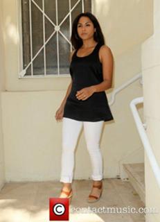 Monica Raymund feet photo thumbnail