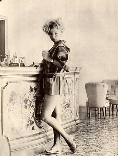 Monica Vitti feet photo 11
