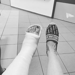 Monika Absolonová feet photo 12