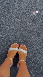 Monika Jasmin Wulf feet photo thumbnail