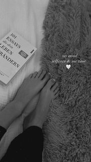 Monika Jasmin Wulf feet photo thumbnail