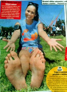 Monika Leová feet photo 7