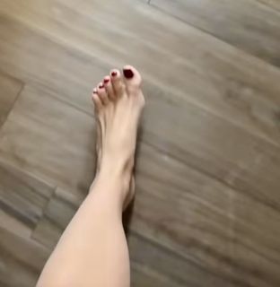Monika Mazur feet photo 8
