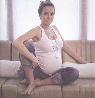 Monika Mrozowska feet photo 2