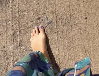 Monika Mrozowska feet photo 2