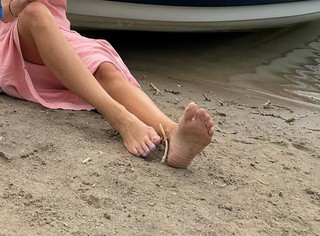 Monika Mrozowska feet photo 9