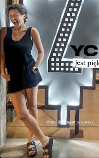 Monika Mrozowska feet photo 9