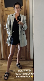 Monika Mrozowska feet photo 5