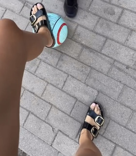 Monika Mrozowska feet photo 3