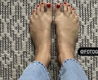Monika Mrozowska feet photo 15