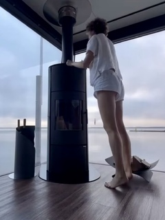 Monika Mrozowska feet photo 8