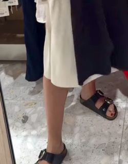 Monika Mrozowska feet photo 6