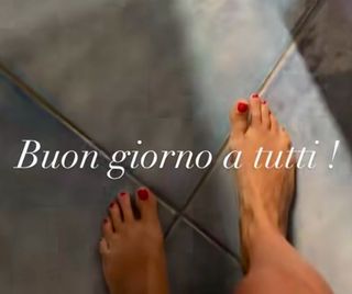 Monika Mrozowska feet photo 9