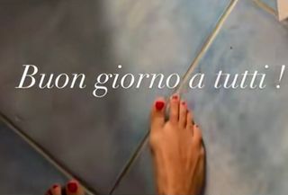 Monika Mrozowska feet photo 8