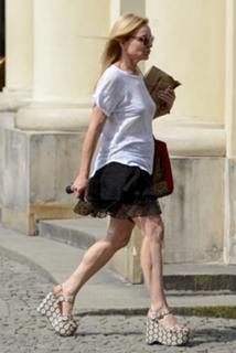 Monika Olejnik feet photo 17