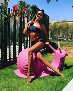 Monika Pietrasinska feet photo 1