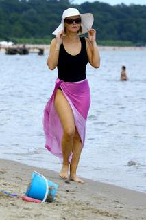 Monika Richardson feet photo 15