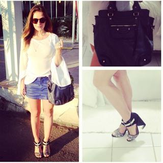 Monique Alfradique feet photo thumbnail